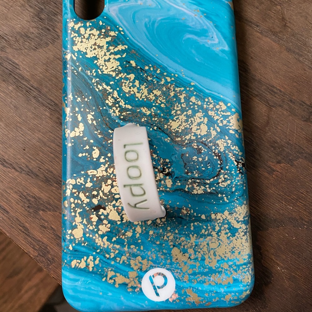 Loopy phone case